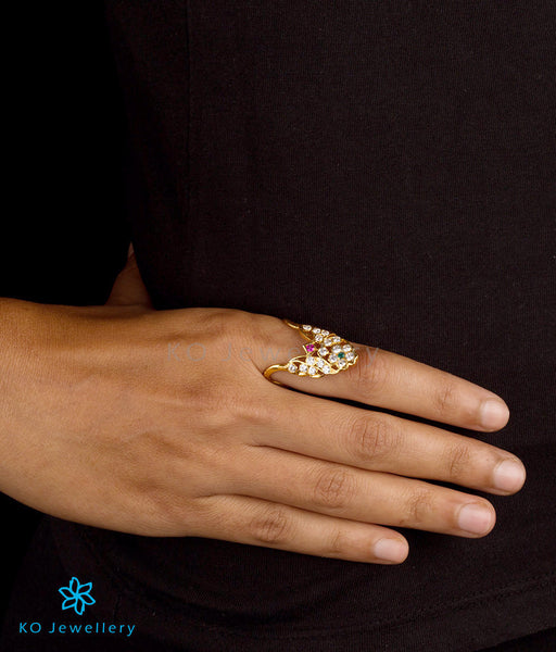 235-GVR353 - 22K Gold Vanki Ring | Vanki ring, 22k gold ring, Bridal gold  jewellery designs